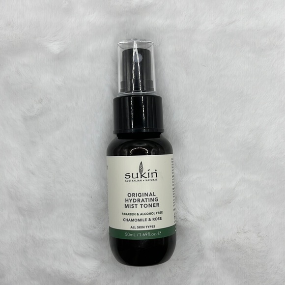 2/$5 or 3/$8 Sukin Original Hydrating Mist Toner In Chamomile & Rose Mini - Picture 1 of 2